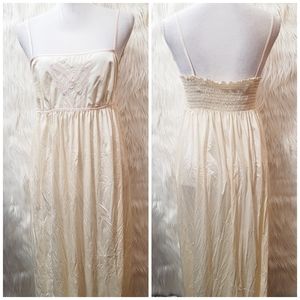 Vintage Oscar De La Renta Nightgown